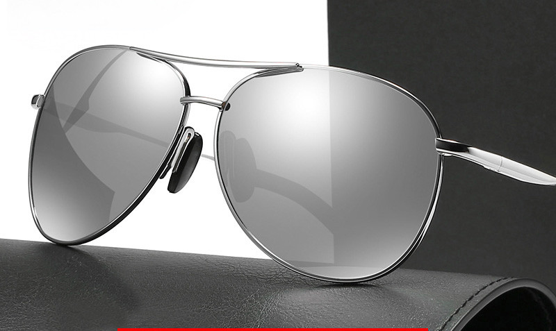 Muške sunčane naočale s efektom ogledala