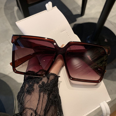 Sieviešu kvadrātveida stilīgas brilles