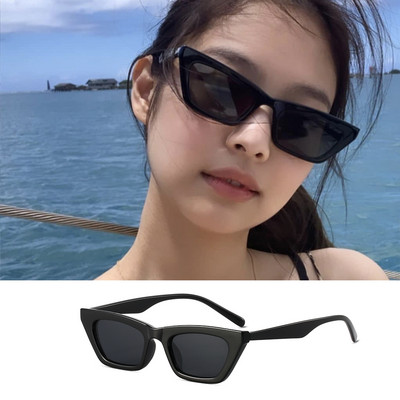 Sieviešu saulesbrilles ar kvadrātveida formu divās krāsās