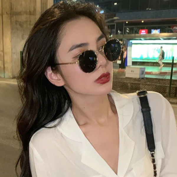 Jauns sieviešu apaļo saulesbriļļu modelis