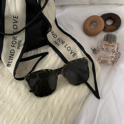 Модерни дамски очила с пластмасови рамки