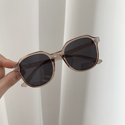 Καθημερινά γυναικεία γυαλιά ηλίου - σε διάφορα χρώματα