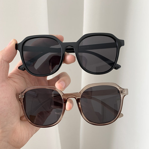 Καθημερινά γυναικεία γυαλιά ηλίου - σε διάφορα χρώματα