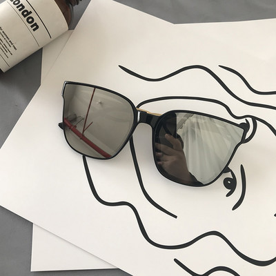 Moderne muške naočale četvrtastog oblika