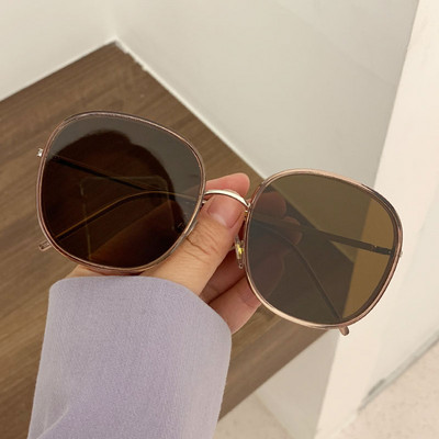 Нов модел дамски ултравиолетови очила с тънки рамки