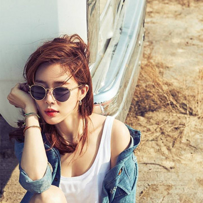 Modernas apaļas saulesbrilles