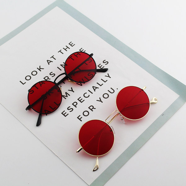 Sieviešu brilles ar plānu rāmi - divi modeļi