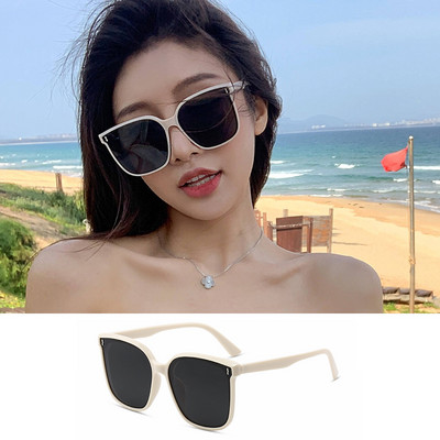 Stilīgas saulesbrilles sievietēm ar kvadrātveida formu