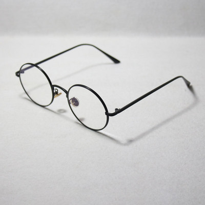 Ochelari rotunzi pentru bărbați cu ramă subțire în mai multe culori