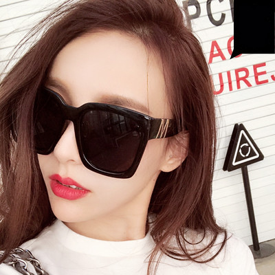 Sieviešu polarizētās saulesbrilles ar platiem rāmjiem