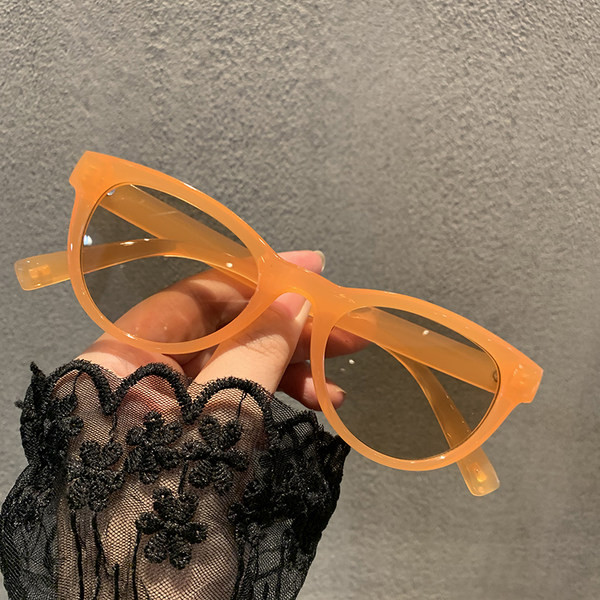 Sieviešu saulesbrilles tipa kaķa acs