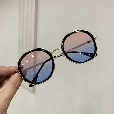 Sieviešu ovālas saulesbrilles ar UV aizsardzību