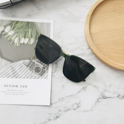 Unisex saulesbrilles ar kvadrātveida formu