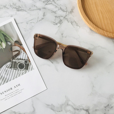 Unisex saulesbrilles ar kvadrātveida formu