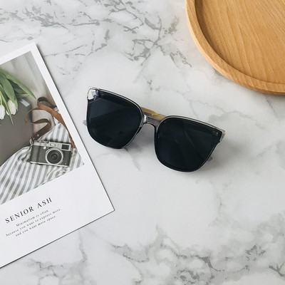 Unisex saulesbrilles ar kvadrātveida formu