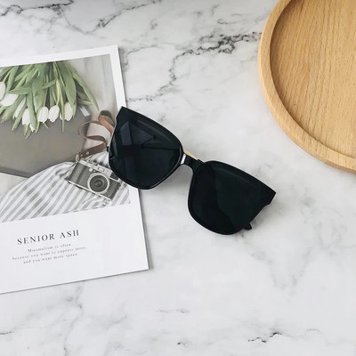 Unisex saulesbrilles ar kvadrātveida formu