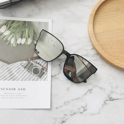 Unisex saulesbrilles ar kvadrātveida formu