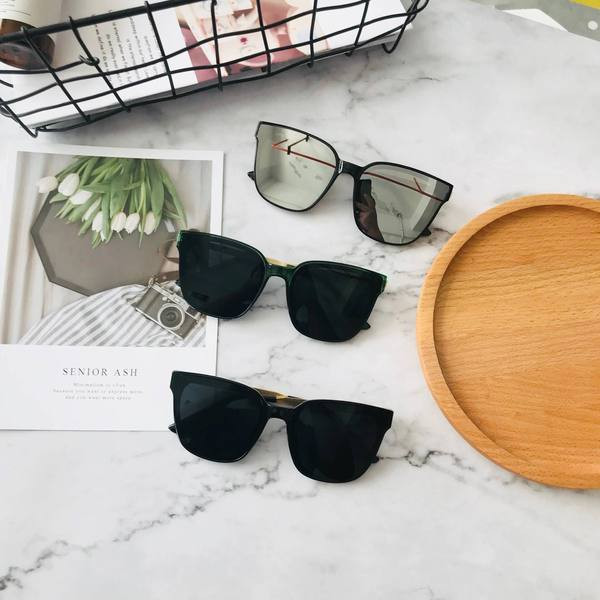 Unisex saulesbrilles ar kvadrātveida formu