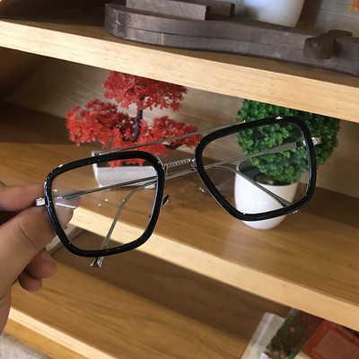 Ανδρικά γυαλιά ηλίου - ένα νέο μοντέλο