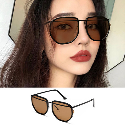 Ochelari de soare moderni pentru femei model retro