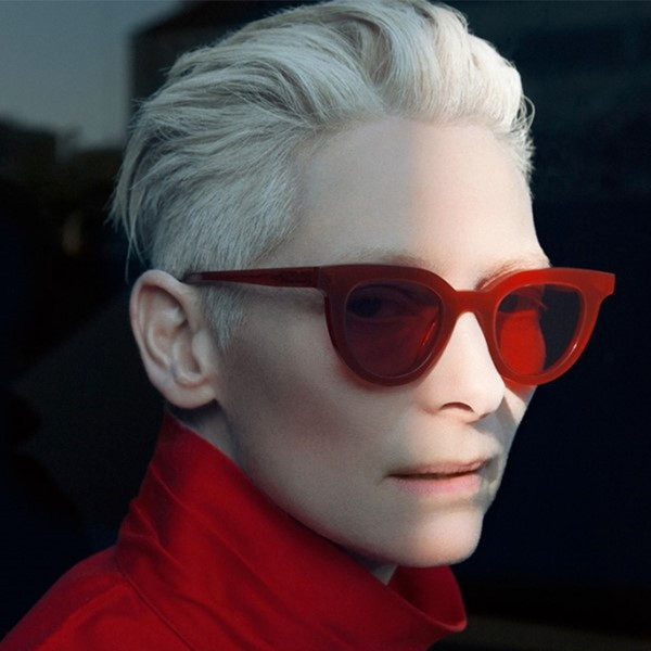 Ретро слънчеви очила за жени с тънки рамки