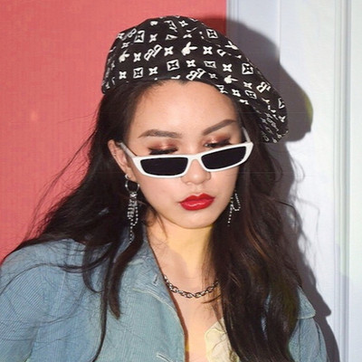 Sieviešu saulesbrilles - retro modelis