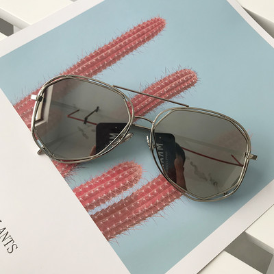 Sieviešu brilles ar spoguļa efekta tipa aviatoru