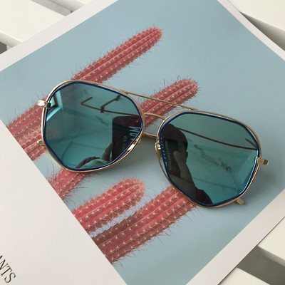 Sieviešu brilles ar spoguļa efekta tipa aviatoru