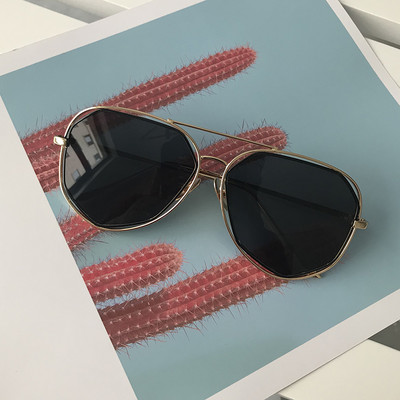 Sieviešu brilles ar spoguļa efekta tipa aviatoru