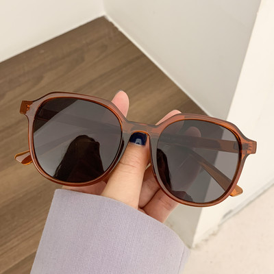 Modes saulesbrilles ar kvadrātveida formu-retro stilu sievietēm