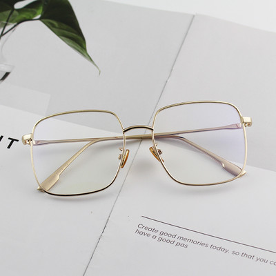 Sieviešu modernas brilles ar plānu rāmi