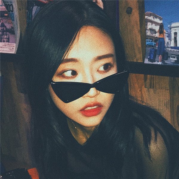 Ρετρό τριγωνικά γυαλιά ηλίου για γυναίκες