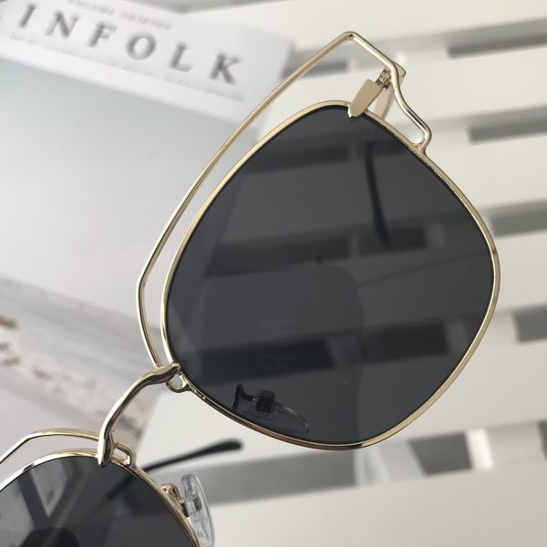 Moderne ženske naočale s efektom ogledala