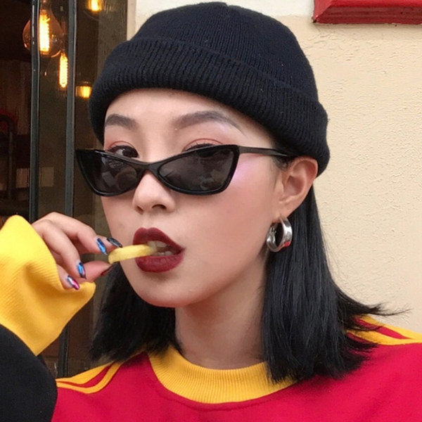 Jauns retro briļļu modelis sievietēm kaķa acs formā