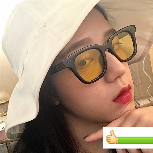 Sieviešu kvadrātveida saulesbrilles ar krāsainām lēcām