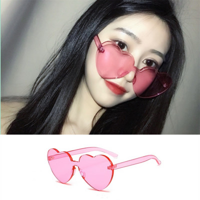 Ochelari de soare în formă de inimă pentru femei