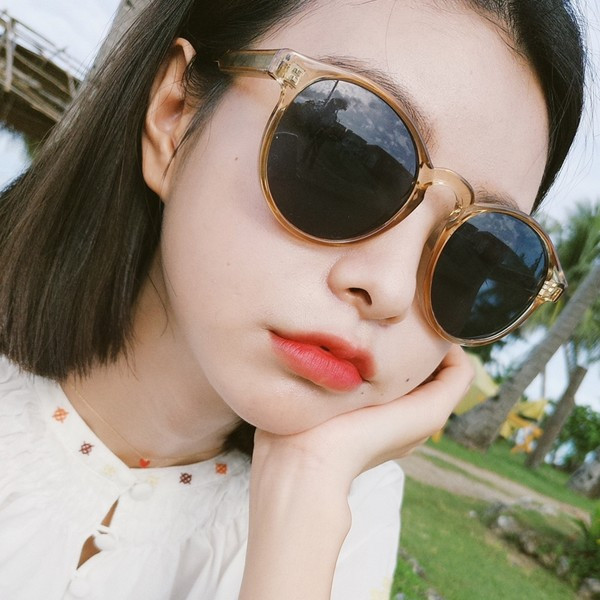 Retro apaļas saulesbrilles sievietēm