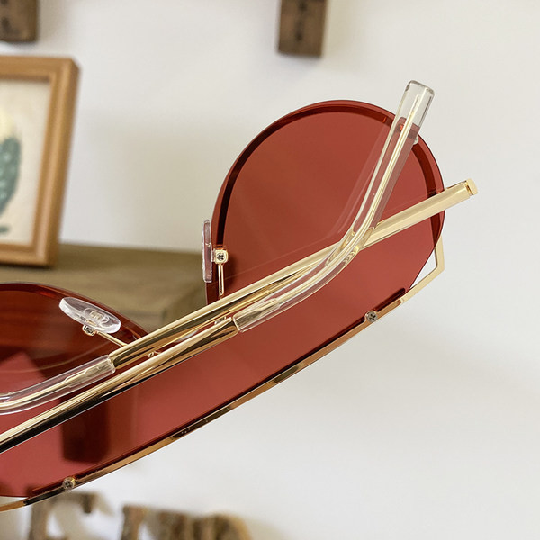 Ochelari de soare moderni tip masca