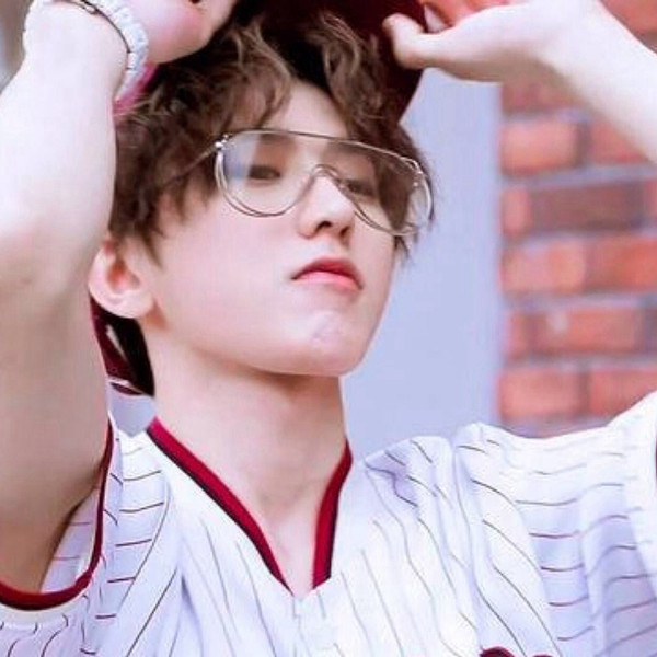 Ochelari de soare moderni tip masca