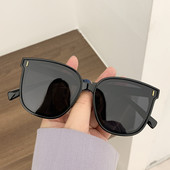 Jauns polarizēto saulesbriļļu modelis vairākās krāsās