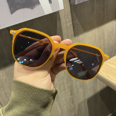 Ochelari de soare pătrați mari pentru femei cu rame din plastic