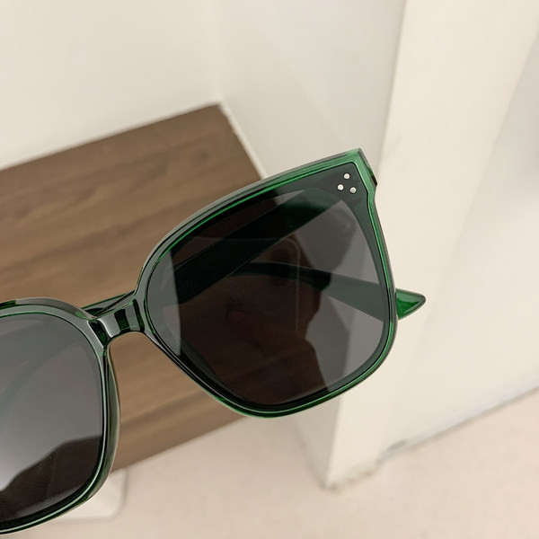 Polarizētas sieviešu saulesbrilles vairākās krāsās