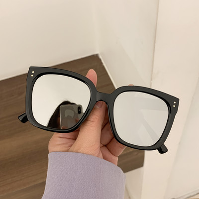 Ležerne ženske sunčane naočale četvrtastog oblika