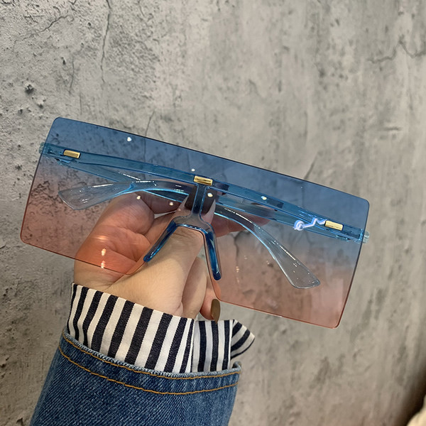 Sieviešu stilīgs kvadrātveida saulesbriļļu modelis