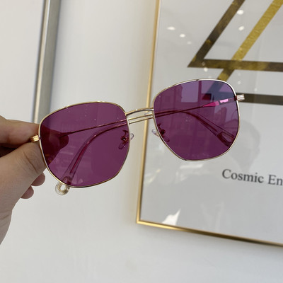 Model nou de ochelari unisex cu rama metalica subtire