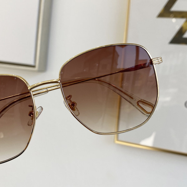 Model nou de ochelari unisex cu rama metalica subtire