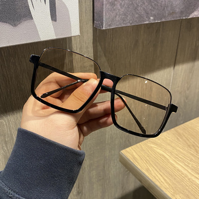 Ochelari moderni de dama cu rama colorata