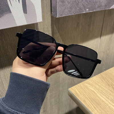 Ochelari moderni de dama cu rama colorata