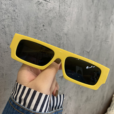 Model nou de ochelari casual de dama in forma dreptunghiulara