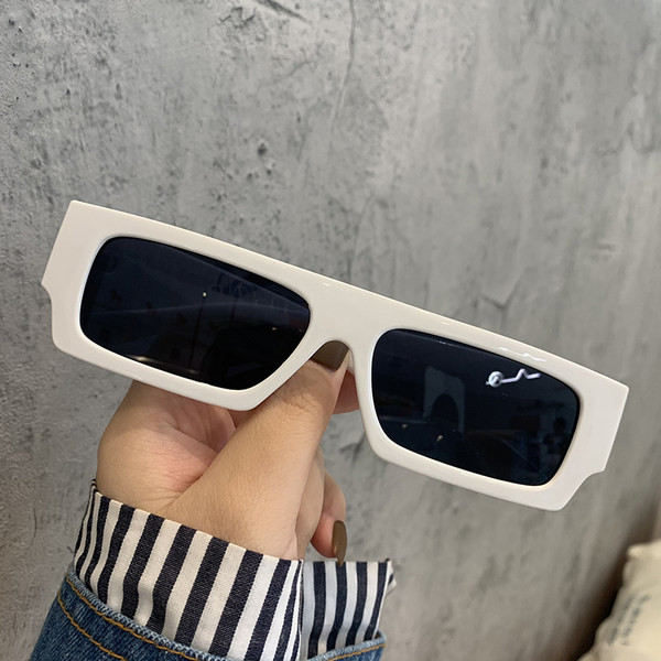 Model nou de ochelari casual de dama in forma dreptunghiulara